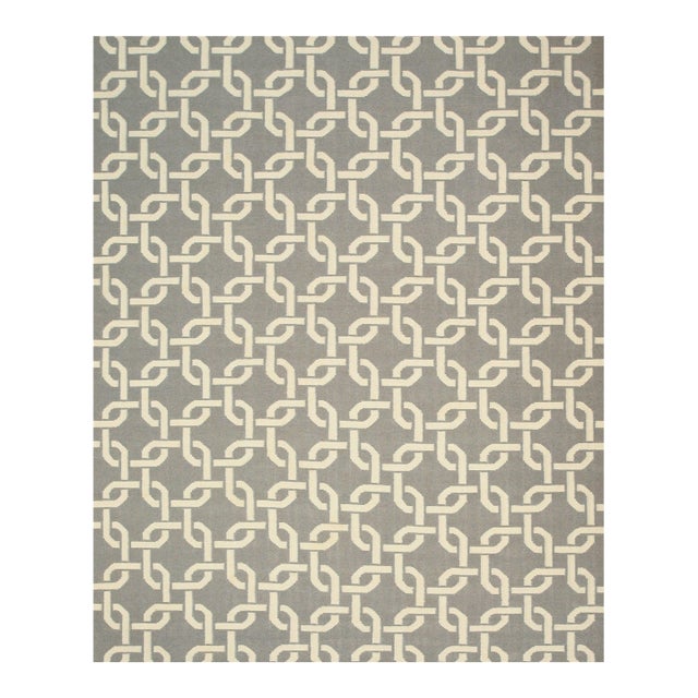 6x9 Sloane Cozy Grey Chain-Link Trellis Contemporary Flatweave Wool Carpet Rug For Sale