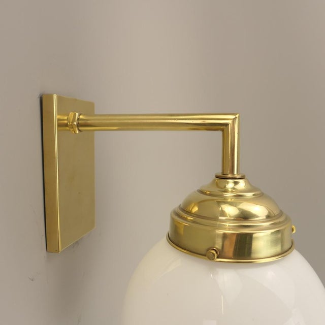 Gold Bauhaus Wall Lamp in Brass with Opal Shade, Germany, 1925 For Sale - Image 8 of 11