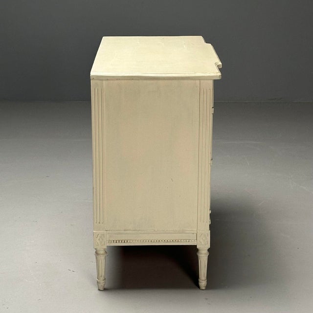 Gustavian, Swedish Commode, Louis XVI Style, White Paint Distressed, 1990s For Sale In New York - Image 6 of 11