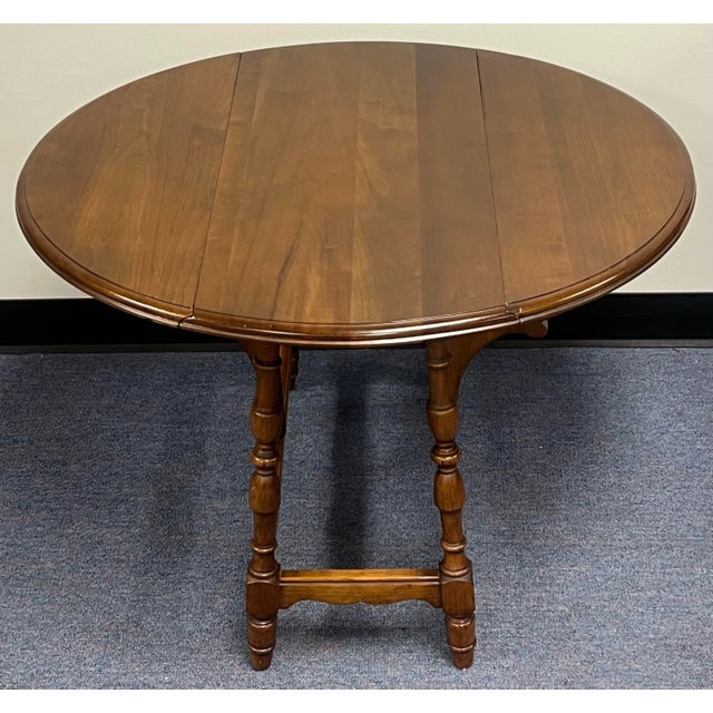 Wood Vintage 1940’s Splayed Leg Butterfly Drop Leaf Side Table For Sale - Image 7 of 7