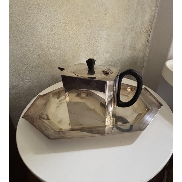 Metal Art Deco Silver-Plated Copper Cube Tea Service from John Round & Son Sheffield, England, 1930s, Set of 3 For Sale - Image 7 of 12