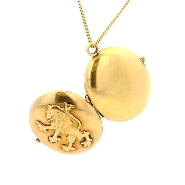 Vintage 14k Gold Heraldic Lion Rampant Oval Photo Locket Pendant For Sale - Image 12 of 12