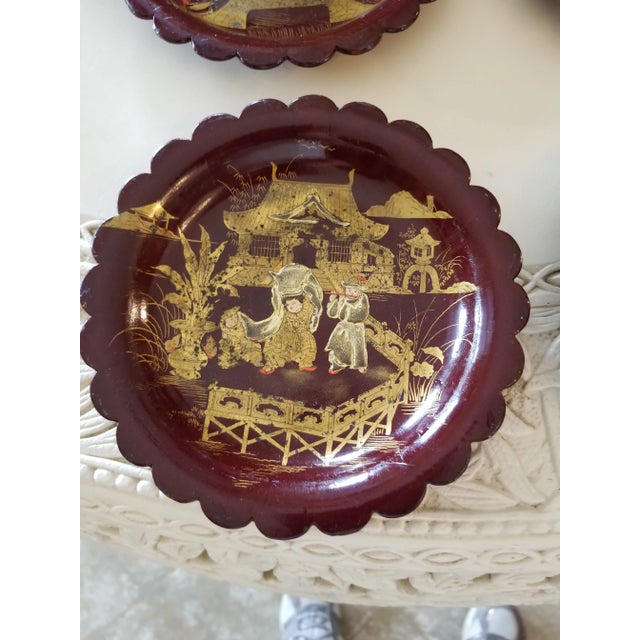 Set of Four Antique English Chinoiserie Papier Mache Plates For Sale - Image 4 of 9