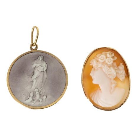 Pendants in 19.2k Gold, 19th Century, Set of 2 For Sale