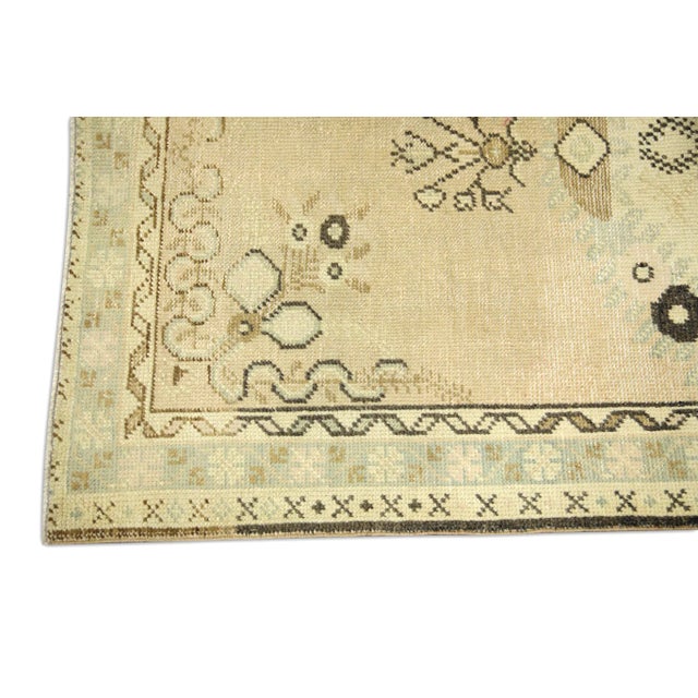 Tribal 1960s Vintage Tan Rug For Sale - Image 3 of 6