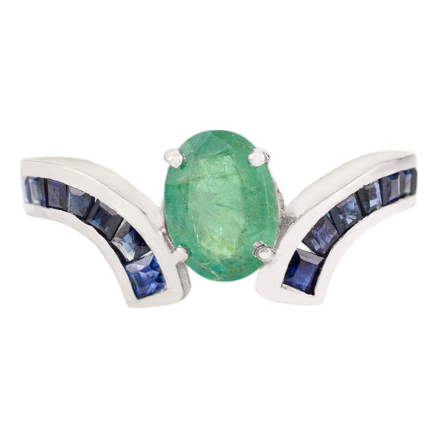 Modern 925 Silver Prong Set Oval Emerald Ring With September Birthstone - Size 7 For Sale