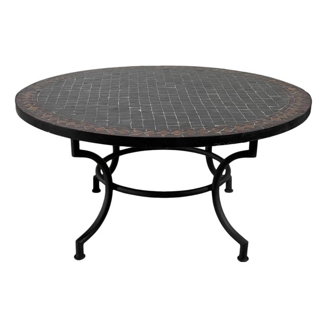 Outdoor Brown & Black Round Mosaic Coffee Table For Sale