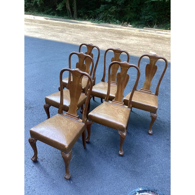 Set of 6 Vintage Queen Anne Style Dining Chairs in Distressed Leather For Sale In Atlanta - Image 6 of 8
