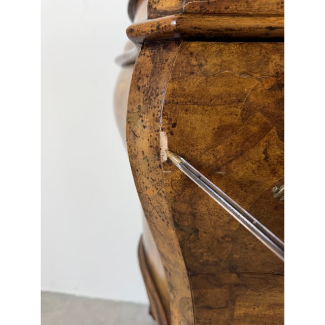 Italian Louis XV Style Bombe Burlwood Chest With Cabriole Legs For Sale - Image 15 of 18