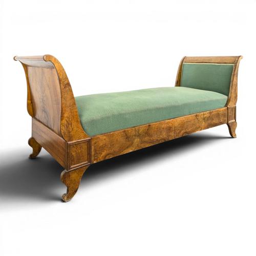 Restoration Bench in Flamed Mahogany For Sale - Image 9 of 9