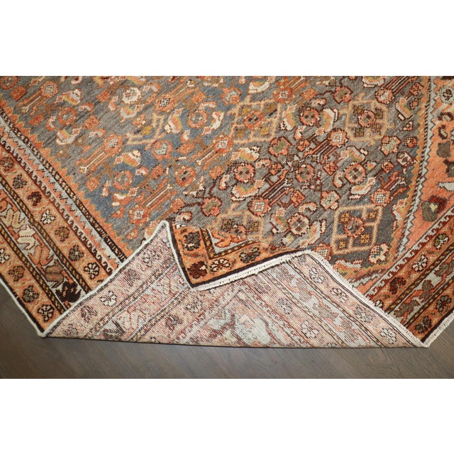 Persian Malayer Accent Medallion Rug no. j5191 For Sale In New York - Image 6 of 6