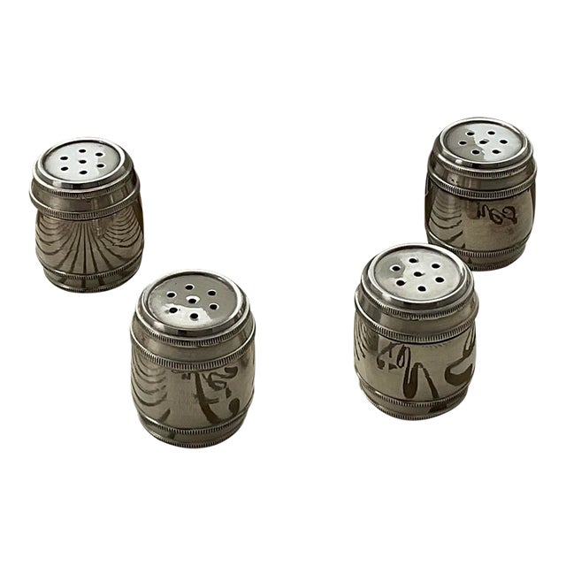 1970s Individual Salt Shakers, Barrel Shape. - Set of 4 For Sale