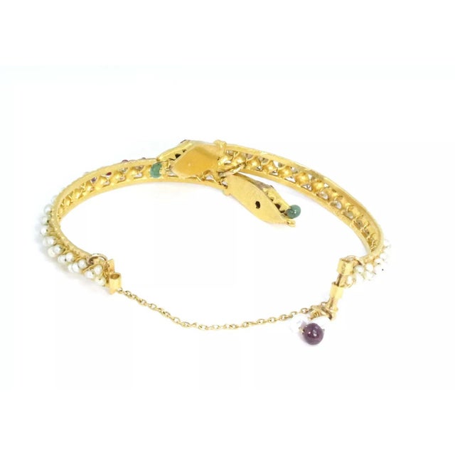 Estate Ruby Emerald Perls 21k Gold Double Snake Head Bypass Bracelet For Sale In Miami - Image 6 of 6