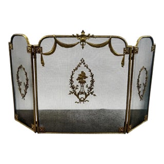 Vintage French Provincial Louis XVI Style Brass Trifold Mesh Screen Fireplace For Sale