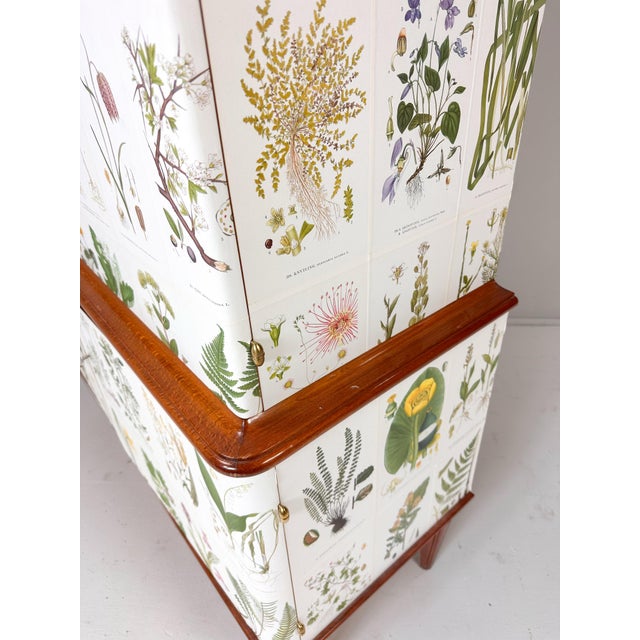 White 1950’s Swedish Cabinet With Nordens Flora Illustrations For Sale - Image 8 of 10