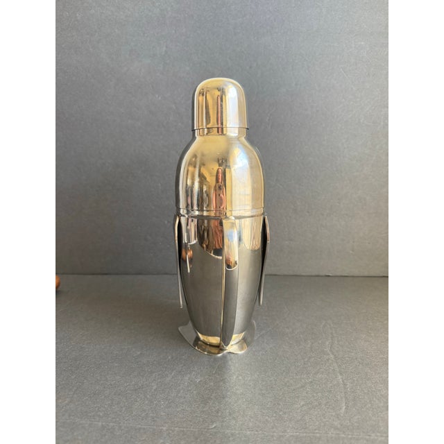Late 20th Century Penguin Cocktail Shaker & Bar Tools Set Silver Tone Vintage Art Deco Style Retro For Sale - Image 5 of 10