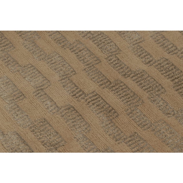 Textile Rug & Kilim's Art Deco-Inspired Rug, Beige With Minimalist Geometric Patterns For Sale - Image 7 of 9