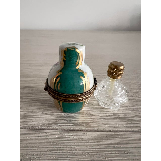 Ceramic Vintage Hand-Painted Limoges Porcelain Perfume Trinket Box With Mini Bottle, Floral Gilt Hinged Case For Sale - Image 7 of 10