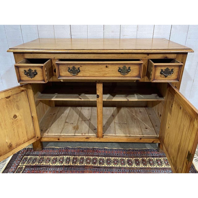 English Fir Wood Sideboard, 1950s For Sale - Image 5 of 16
