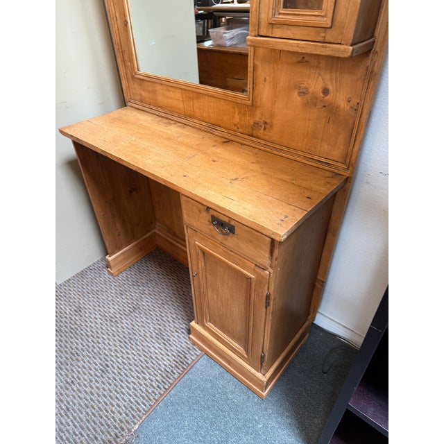 Early American Pine Wood Vanity For Sale In San Francisco - Image 6 of 12