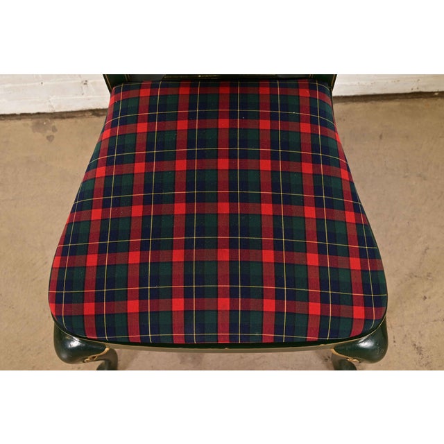 Kindel Furniture Chinoiserie Queen Anne Green Lacquered and Gold Gilt Dining Chairs, Set of Four For Sale - Image 10 of 15