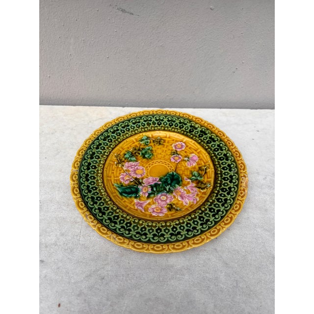 Majolica Pink Flowers Villeroy & Boch Plate , circa 1900