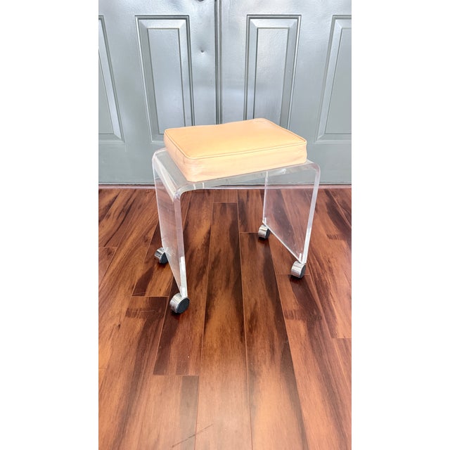 1970s 1970s Waterfall Lucite Vanity Stool on Rollers For Sale - Image 5 of 7