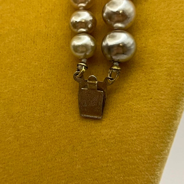 1940s Miriam Haskell Pink Poured Glass Faux Pearl Double Strand Necklace Early Unsigned For Sale - Image 10 of 12
