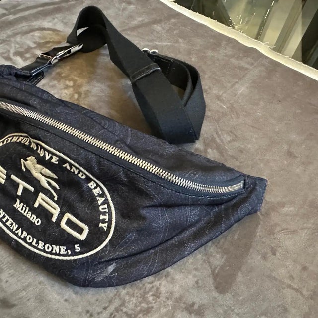Contemporary 1990s Iconic Blue Paisley Fabric Belt Bag Pouch by Etro Milano For Sale - Image 3 of 14