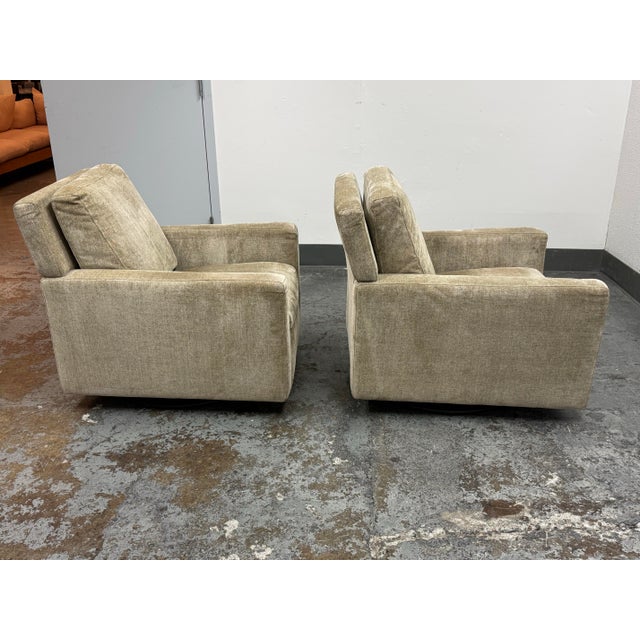 Natuzzi Editions Inside C245 Fabric Swivel Chairs, Pair For Sale In San Francisco - Image 6 of 12