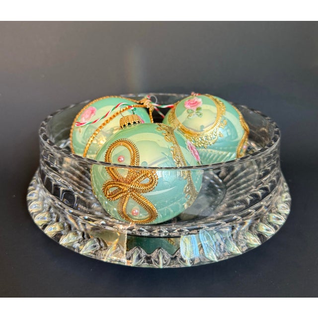 Transparent Hollywood Regency Crystal Centerpiece Bowl With Faceted Pedestal Base For Sale - Image 8 of 9