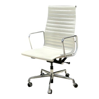 Vintage Eames for Herman Miller Aluminum Group Management Chair For Sale