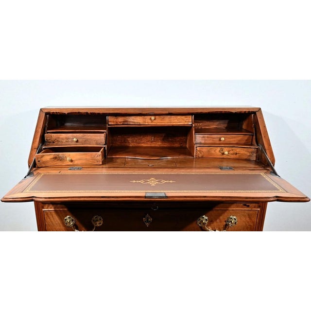 18th century Louis XV Scriban Chest of Drawers in Walnut For Sale - Image 11 of 18