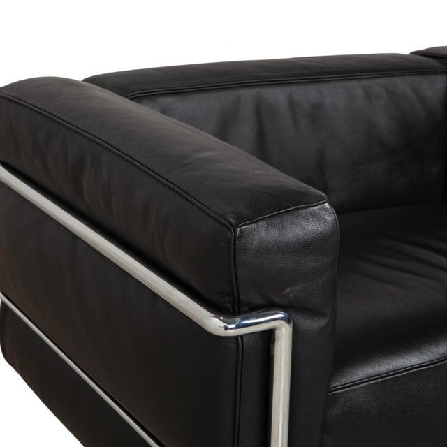 LC 3 Armchairs in Black Leather by Le Corbusier for Cassina, Set of 2 For Sale - Image 6 of 16