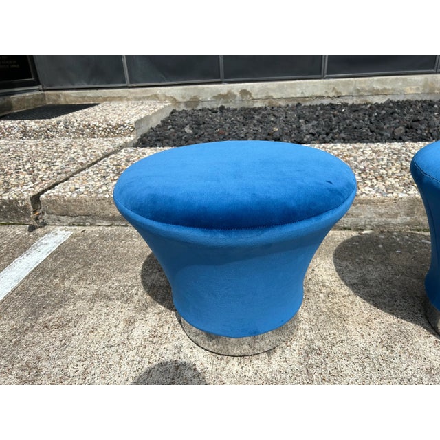 1970s Pair of Pierre Paulin Attributed Mushroom Ottomans For Sale - Image 5 of 8