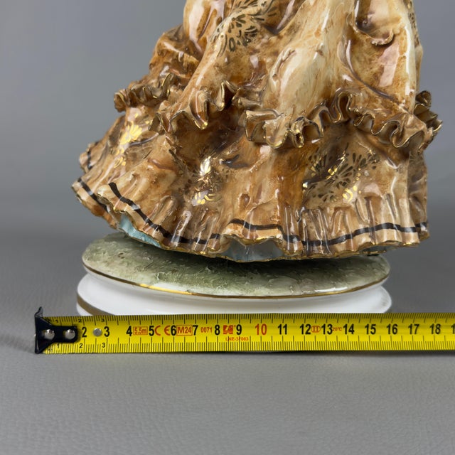 Vintage 20th Century Lady Knight Figures in Porcelain from Liani, Italy, Set of 2 For Sale - Image 9 of 11