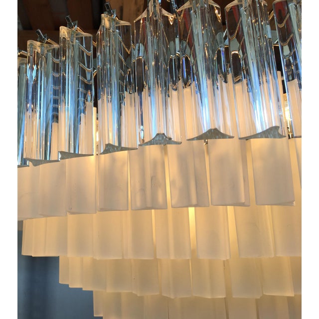 Contemporary Transparent-Sandblasted Triedro Murano Glass Chandelier in Venini Style For Sale - Image 4 of 6