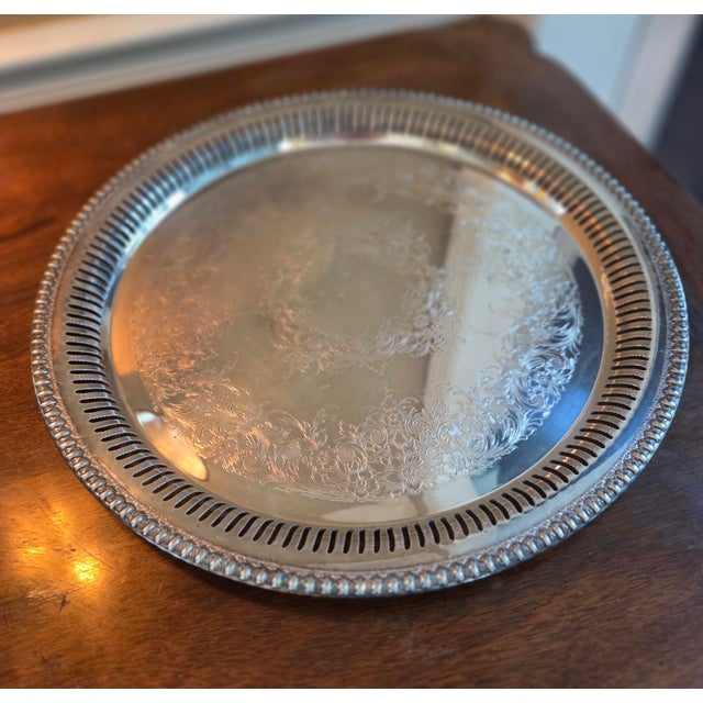 Wilcox Silver Plate Co. Vintage Wilcox International Silver Brandon Hall 7572b Round Platter Tray For Sale - Image 4 of 10