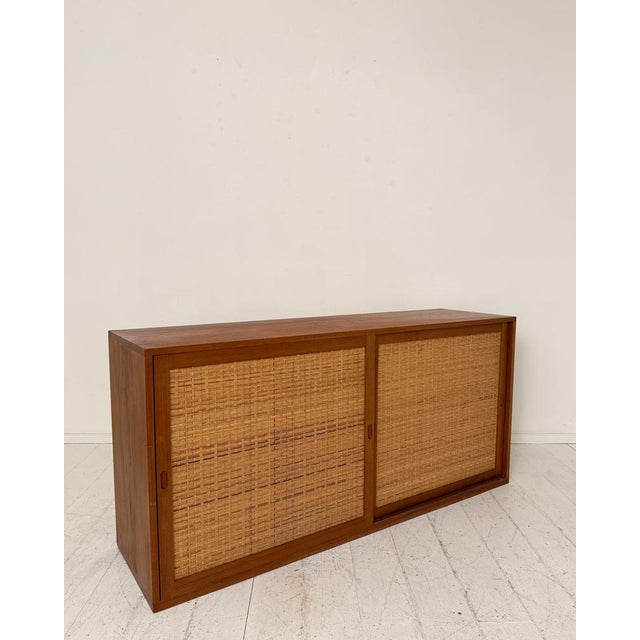 RY26 Sideboard in Teak with Woven Cane Doors by Hans J. Wegner for Ry Møbler, Denmark, 1960s For Sale - Image 17 of 17