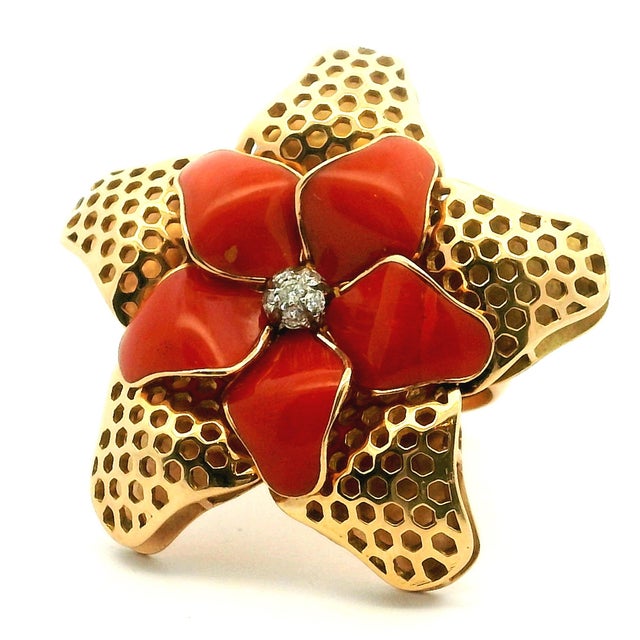 1970s Italian 18k Gold Coral & Diamond Flower Statement Ring, Size 8 For Sale - Image 14 of 14