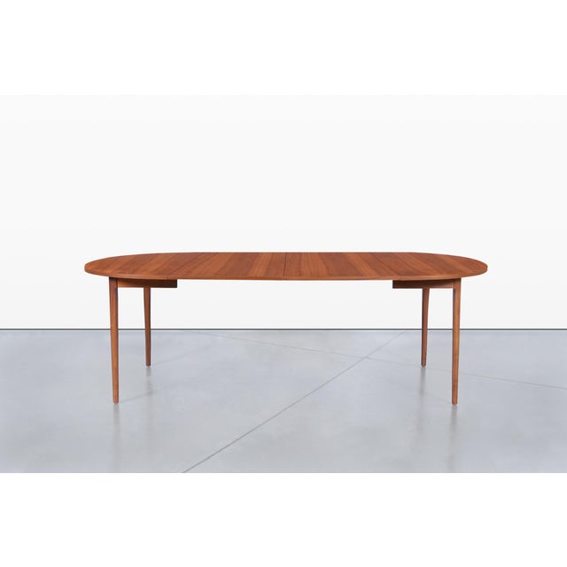 1960s Mid-Century Extendable Round Walnut Dining Table by Kipp Stewart for Drexel For Sale - Image 5 of 15