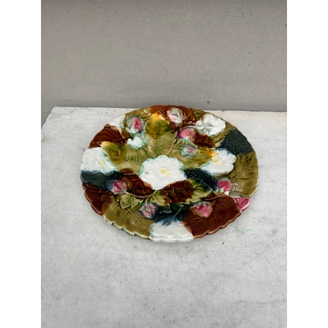 French Majolica Strawberries Plate Orchies, circa 1890.