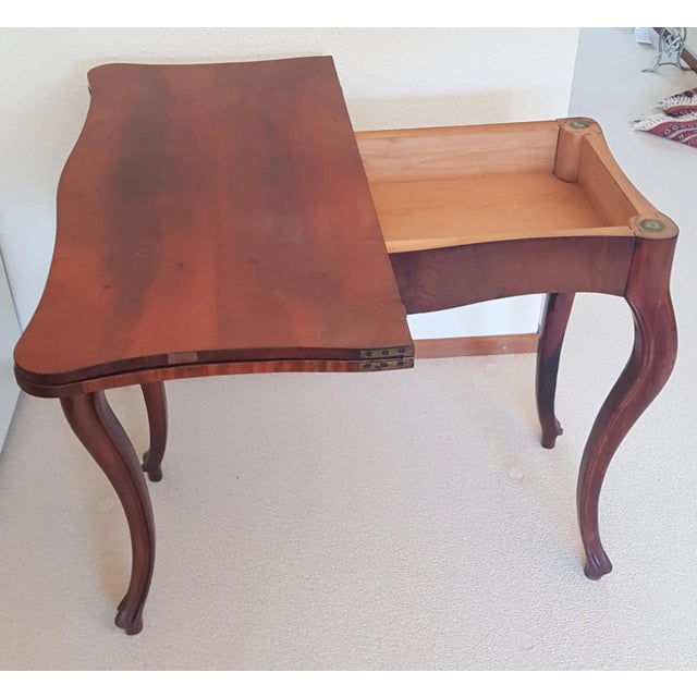 Antique Walnut Folding Console Table, in Very Good conditions. Designed before 1890