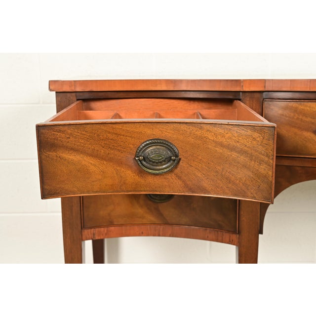 Brown Baker Furniture Style Georgian Flame Mahogany Serpentine Front Sideboard Credenza For Sale - Image 8 of 13