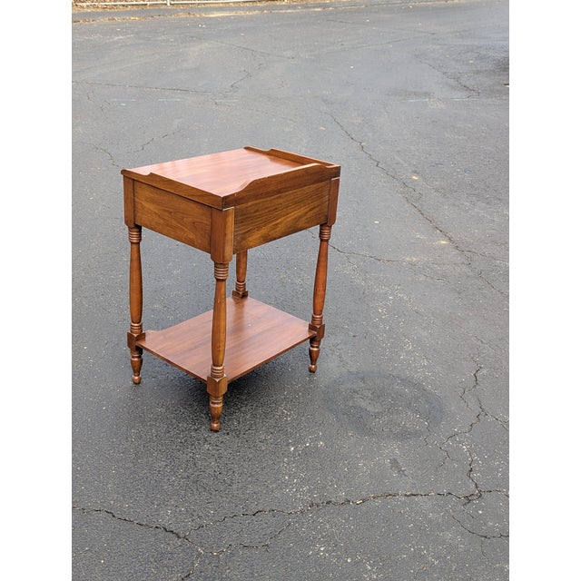 1960s Henkel Harris American Colonial Cherry Wood Bedside Table, 1960s For Sale - Image 5 of 11