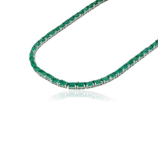 Gemstone 33.30 Ct Green Onyx Tennis Necklace in Sterling Silver Prong Set For Sale - Image 7 of 12