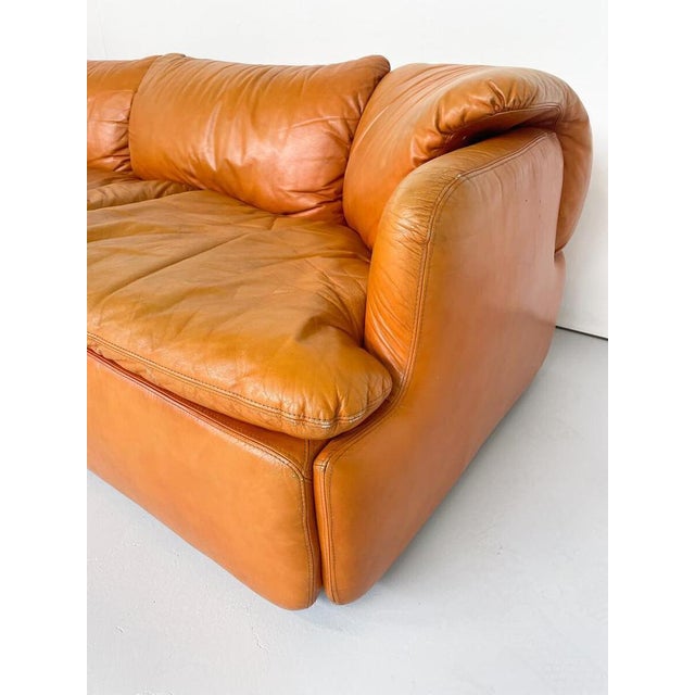 1970s Confidential Seating Set in Cognac Leather by Alberto Rosselli for Saporiti, Italy, 1970s, Set of 4 For Sale - Image 5 of 17