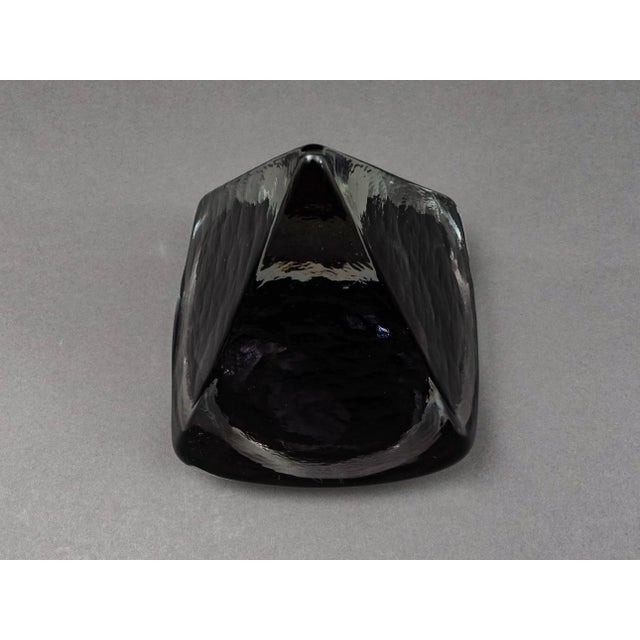 Andrew Shea 1993 Signed Amethyst Large Art Glass Pyramid Sculpture 7" For Sale In Miami - Image 6 of 10