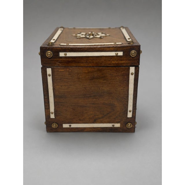 English Anglo-Indian Inlaid Hardwood Humidor Attributed to Vizagapatam, 19th Century For Sale - Image 3 of 10
