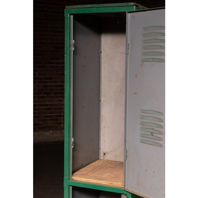 Mid 20th Century Vintage Two-Tier Steel Locker in Green For Sale - Image 5 of 9